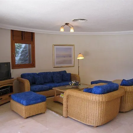 Casas De Tauro * La Playa de Tauro