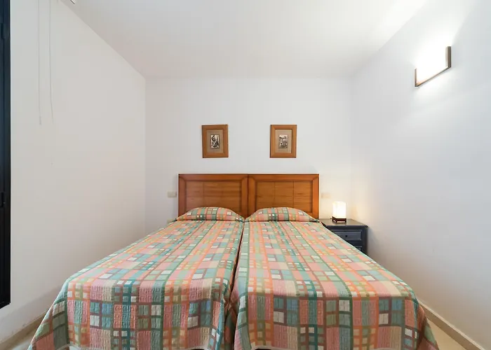 Casas De Tauro * La Playa de Tauro