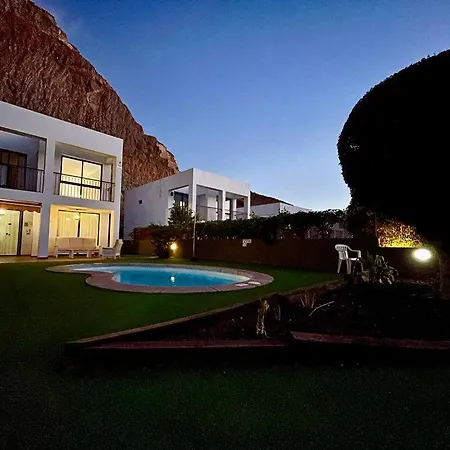 Casas De Tauro * La Playa de Tauro